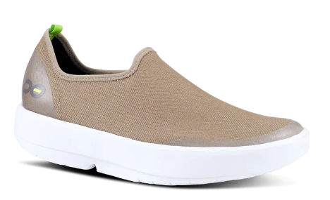 OOFOS Women's OOmg Low Slip on Shoe