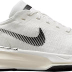 5 / White/ Black