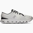 Ivory/Black / 9